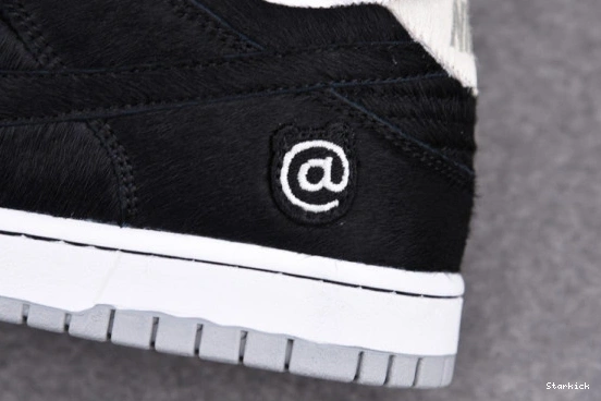 Toy SB Dunk Nike (2020) Medicom Low CZ5127-001 0725